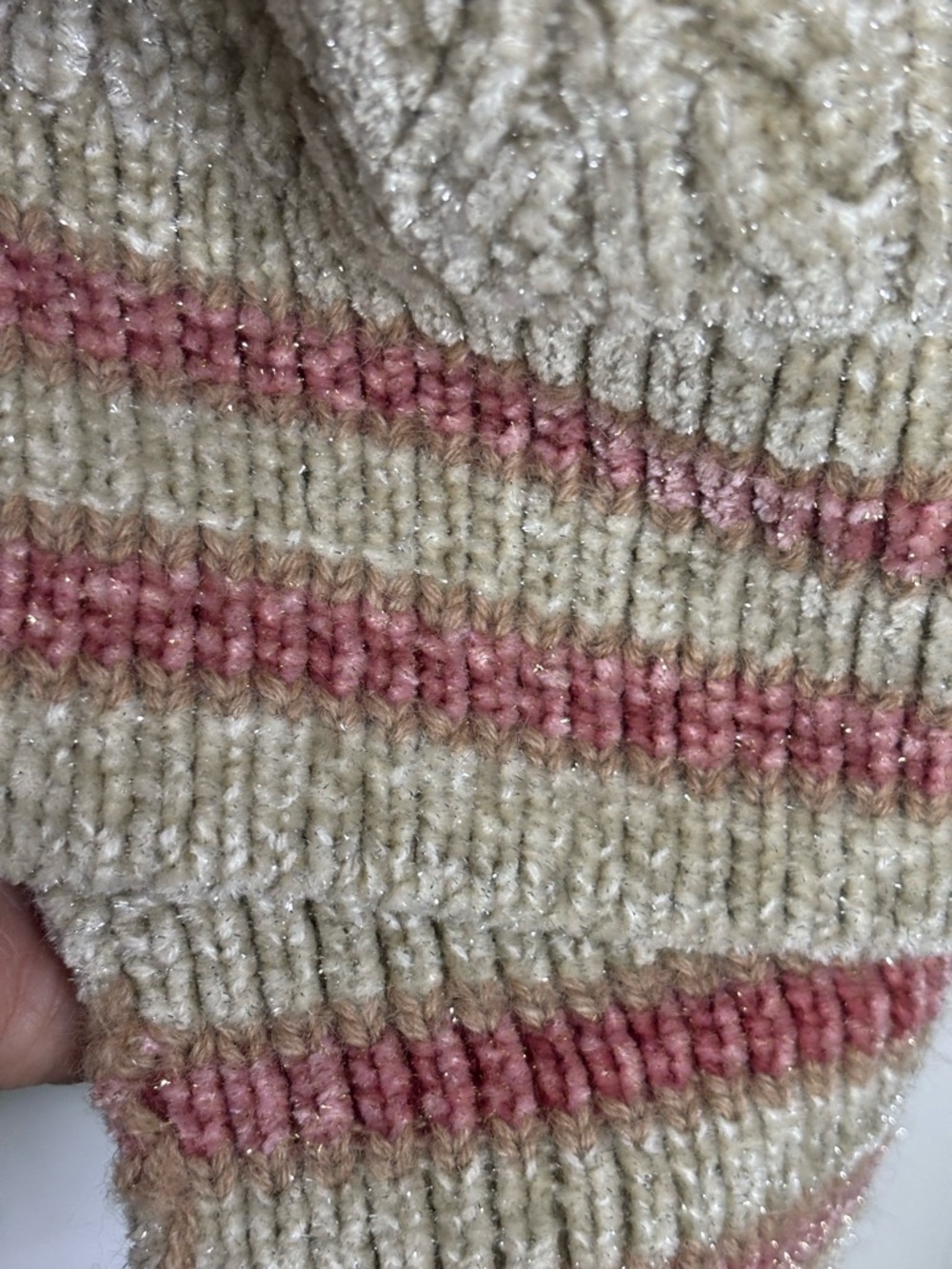 CHANEL 22FW Beige Cable Knit Vest with Pink Accent size French 40 - Picture 7 of 14